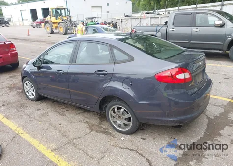 2013 Ford Fiesta Se z USA, uszkodzony, nr VIN 3FADP4BJ7DM158693